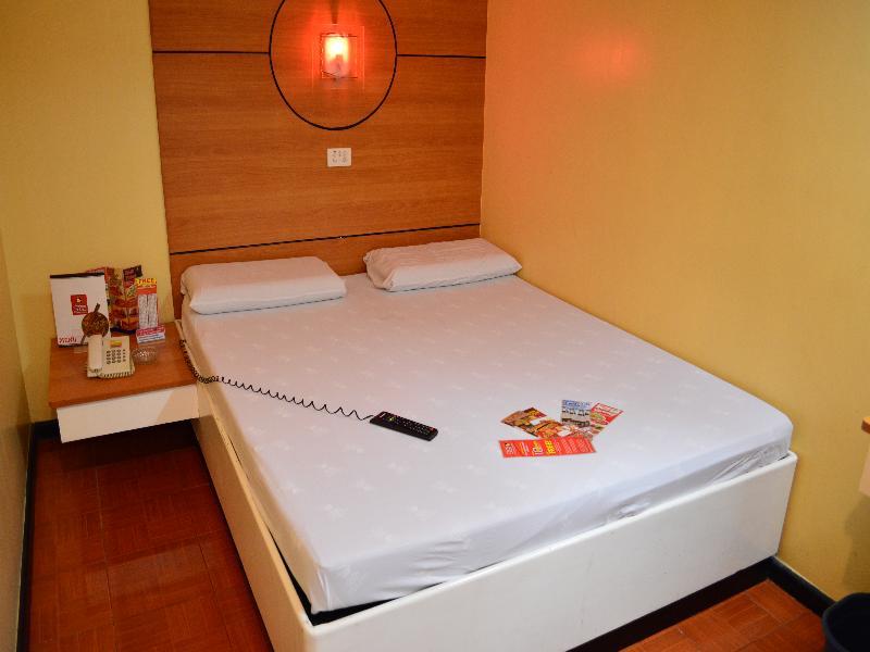 Hotel Sogo Edsa Caloocan Buitenkant foto
