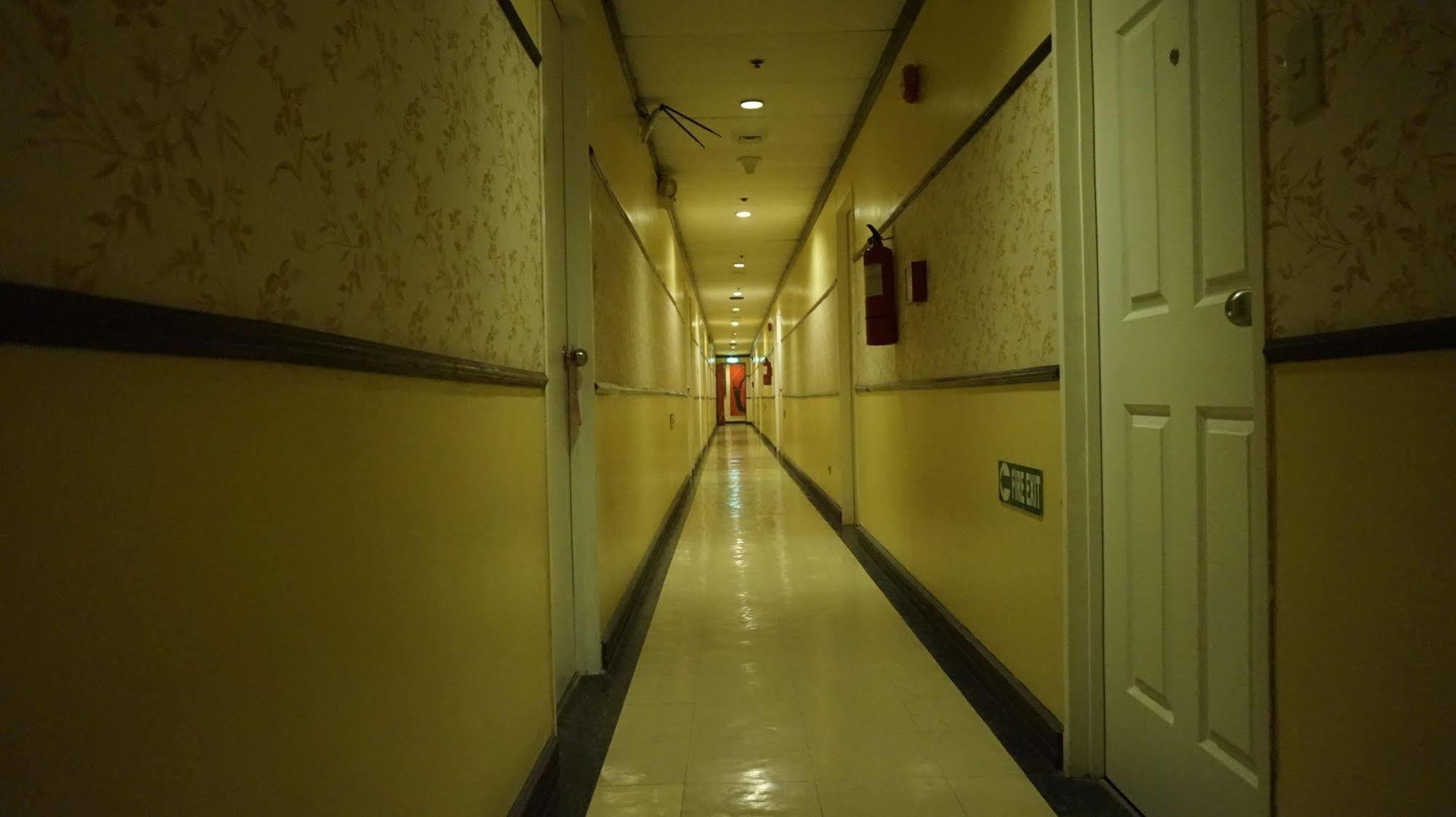 Hotel Sogo Edsa Caloocan Buitenkant foto